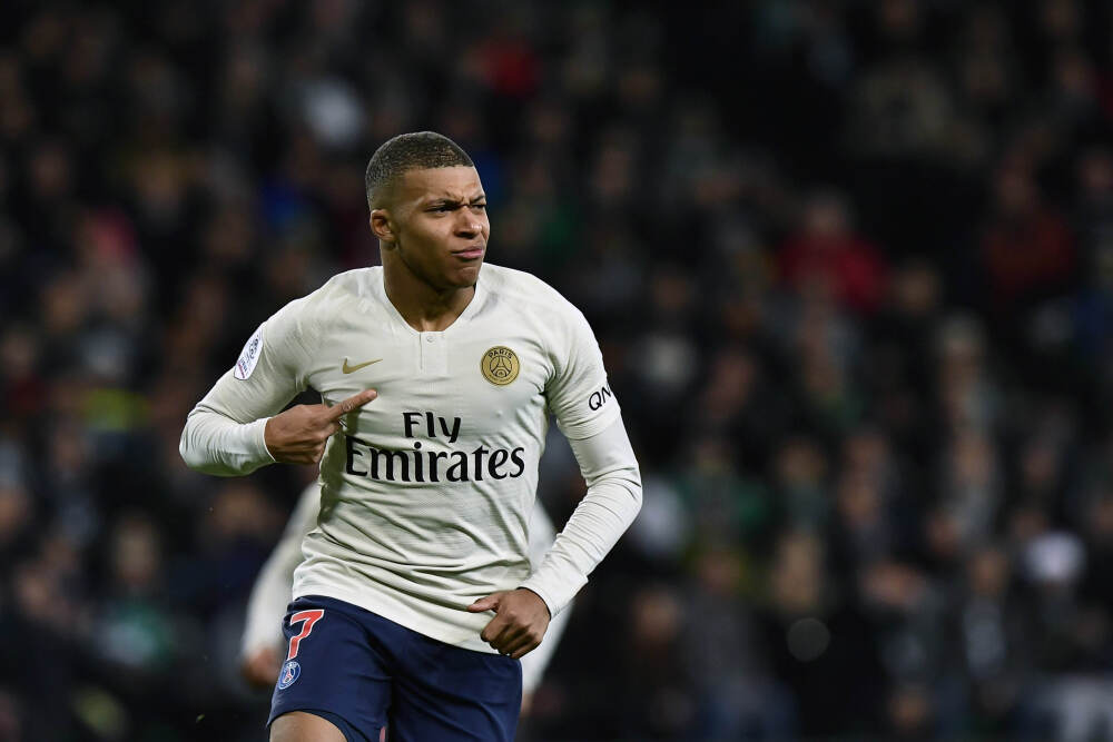 连续八年参展，“全勤生”高通再聚2025进博会